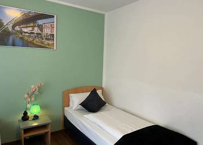 Residenz 3* Βούρπεταλ